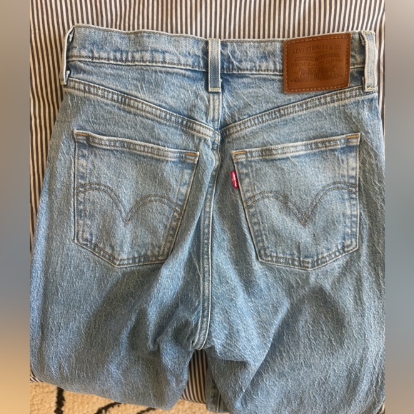 Levi’s ribcage straight ankle jeans - Picture 2 of 6